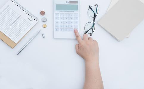 企業(ye)選(xuan)擇(ze)廣州(zhou)代(dai)理(li)記賬公司的(de)註(zhu)意事(shi)項